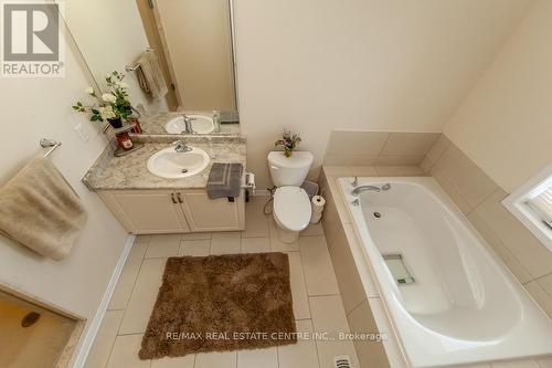 79 Sherway Street, Hamilton (Stoney Creek Mountain), ON - Indoor Photo Showing Bathroom