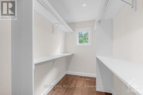 219 Carleton Avenue, Ottawa, ON - Indoor With Storage