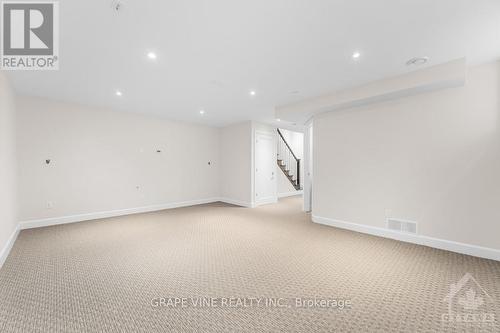 219 Carleton Avenue, Ottawa, ON - Indoor Photo Showing Other Room