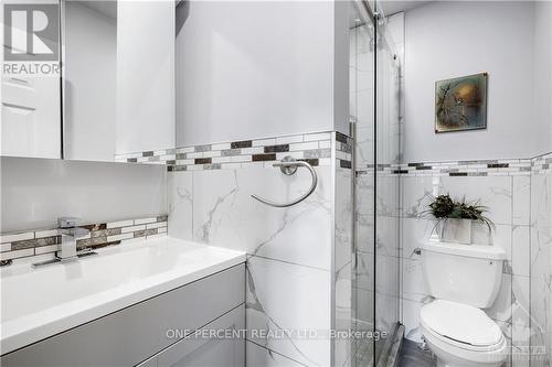 906 Cahill Drive W, Ottawa, ON - Indoor Photo Showing Bathroom