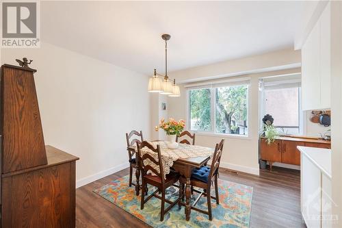 Eat-In Kitchen or Dining Room - 31 Reaney Court, Kanata, ON - Indoor Photo Showing Dining Room