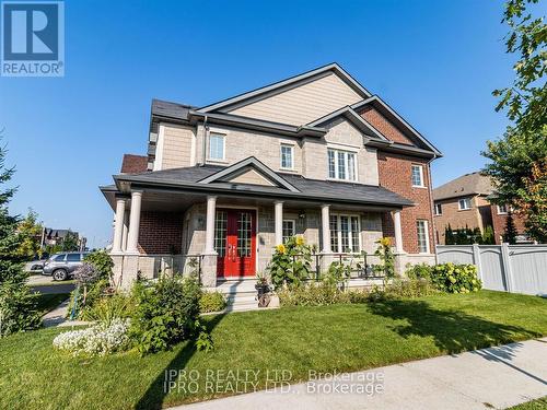 83 Pavlova Crescent, Richmond Hill, ON - Outdoor With Facade