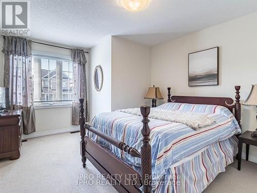 83 Pavlova Crescent, Richmond Hill, ON - Indoor Photo Showing Bedroom