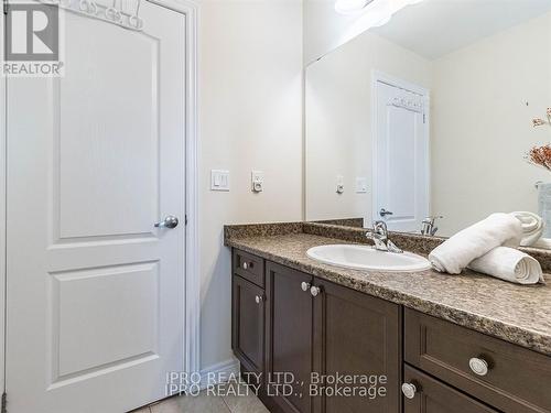 83 Pavlova Crescent, Richmond Hill, ON - Indoor Photo Showing Bathroom