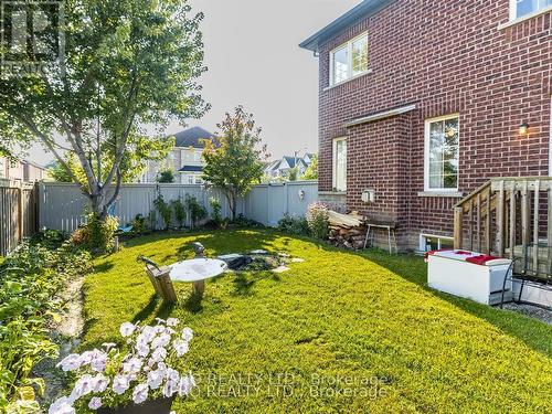 83 Pavlova Crescent, Richmond Hill, ON - Outdoor