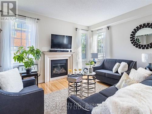 83 Pavlova Crescent, Richmond Hill, ON - Indoor Photo Showing Living Room With Fireplace