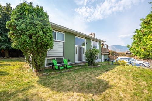 902 Maccleave Avenue, Penticton, BC - Outdoor