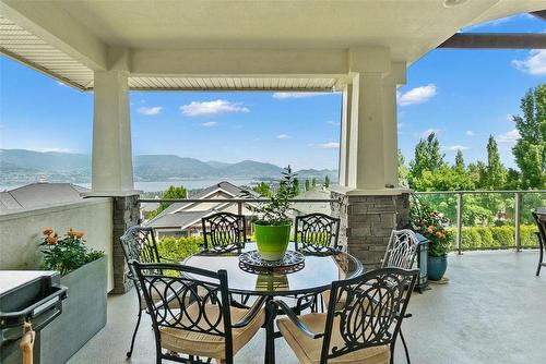 698 Devonian Avenue, Kelowna, BC - Outdoor With Deck Patio Veranda With Exterior