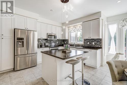 281 Blue Dasher Boulevard, Bradford West Gwillimbury, ON - Indoor Photo Showing Kitchen With Stainless Steel Kitchen With Upgraded Kitchen