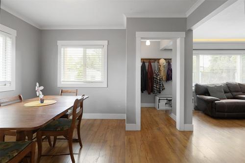 810 Patterson Avenue, Kelowna, BC - Indoor Photo Showing Dining Room