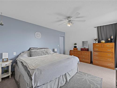 6388 Lasalle Rd, Nanaimo, BC - Indoor Photo Showing Bedroom