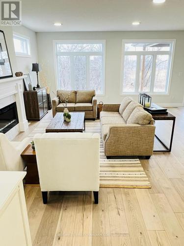 21 - 35 Old Course Road, St. Thomas, ON - Indoor Photo Showing Living Room With Fireplace