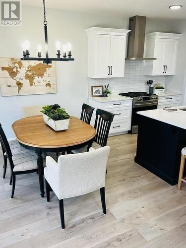 21 - 35 Old Course Road, St. Thomas, ON - Indoor Photo Showing Dining Room