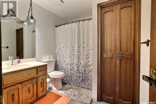 2604 Kliman Crescent, Regina, SK - Indoor Photo Showing Bathroom