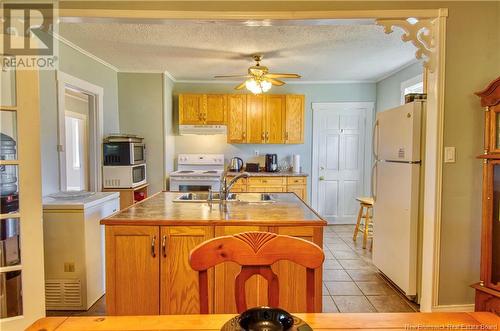 470 Sandy Point Road, Saint John, NB - Indoor Photo Showing Kitchen With Double Sink