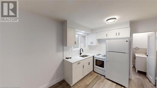 157 Ahrens Street W, Kitchener, ON - Indoor Photo Showing Kitchen