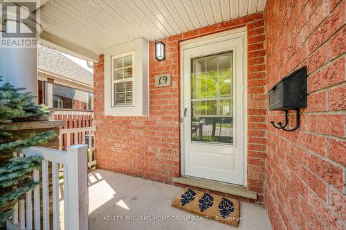 19 Silversmith Court, Guelph, ON - Outdoor With Exterior