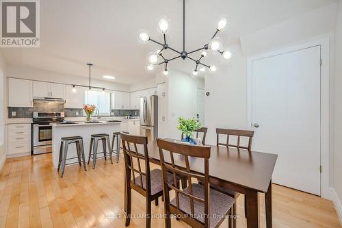 19 Silversmith Court, Guelph (Hanlon Creek), ON - Indoor Photo Showing Dining Room