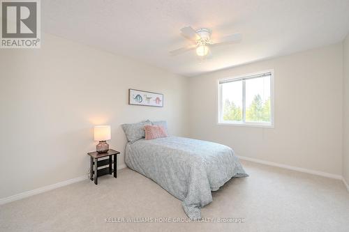 19 Silversmith Court, Guelph (Hanlon Creek), ON - Indoor Photo Showing Bedroom