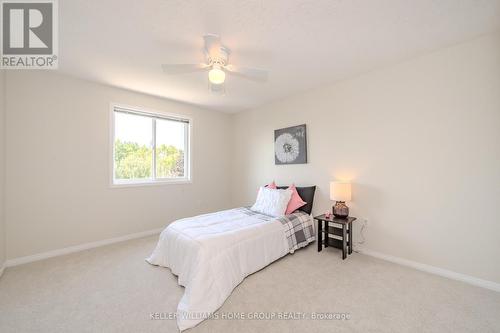 19 Silversmith Court, Guelph (Hanlon Creek), ON - Indoor Photo Showing Bedroom