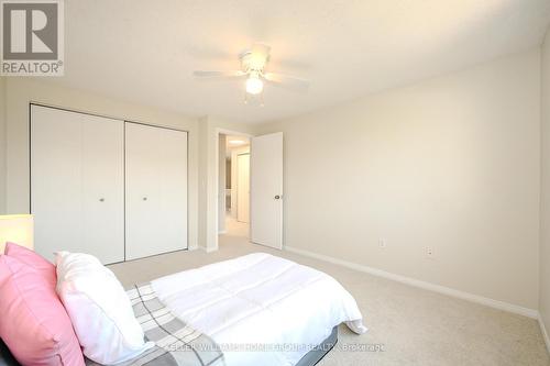 19 Silversmith Court, Guelph (Hanlon Creek), ON - Indoor Photo Showing Bedroom