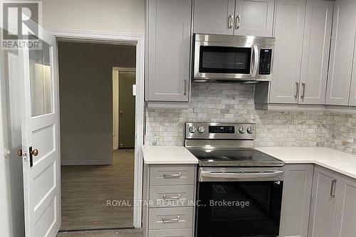 216 Main Street N, Halton Hills, ON - Indoor Photo Showing Kitchen