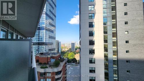 1903 - 77 Mutual Street, Toronto, ON - Outdoor With Facade