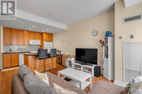 1209 - 85 Bloor Street E, Toronto, ON - Indoor