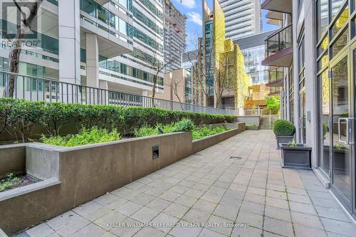 1209 - 85 Bloor Street E, Toronto, ON - Outdoor