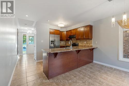 142 Emick Drive, Hamilton (Meadowlands), ON - Indoor Photo Showing Kitchen