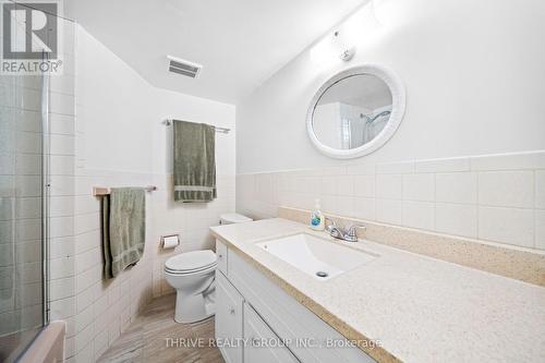 25 Rollingwood Circle, London, ON - Indoor Photo Showing Bathroom