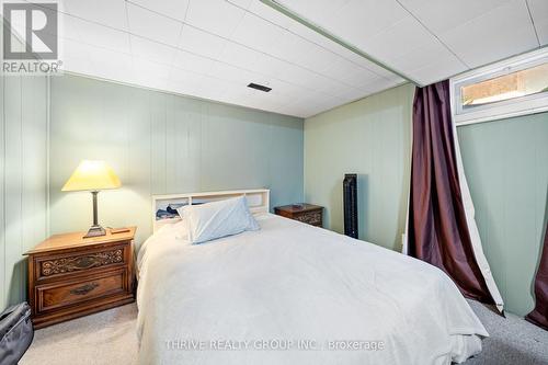 25 Rollingwood Circle, London, ON - Indoor Photo Showing Bedroom