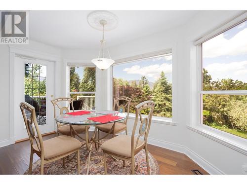 310 Woodcrest Court, Kelowna, BC - Indoor Photo Showing Dining Room