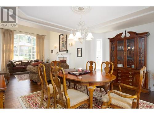 310 Woodcrest Court, Kelowna, BC - Indoor Photo Showing Dining Room