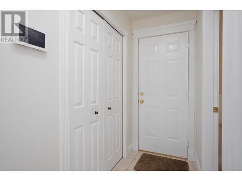 310 Woodcrest Court, Kelowna, BC - Indoor Photo Showing Other Room