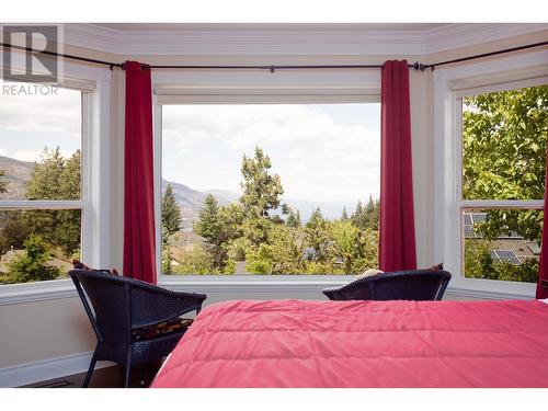 310 Woodcrest Court, Kelowna, BC - Indoor Photo Showing Bedroom