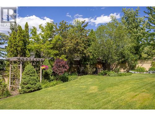 310 Woodcrest Court, Kelowna, BC - Outdoor