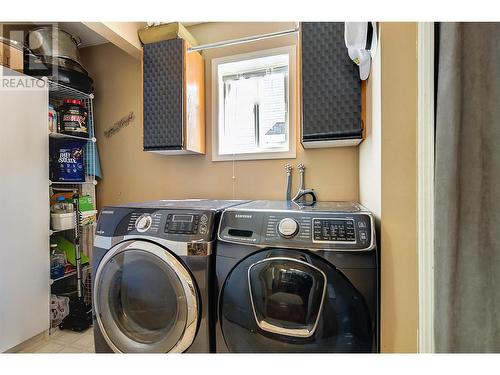 1862 Aitkins Court, Kelowna, BC - Indoor Photo Showing Laundry Room