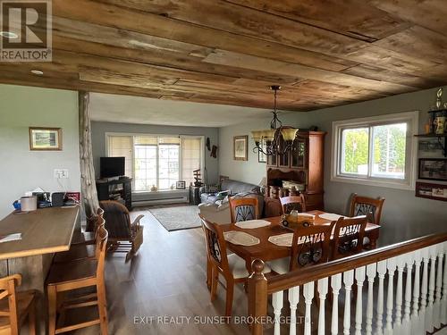 72 Cedarview Drive, Kawartha Lakes (Omemee), ON - Indoor Photo Showing Dining Room