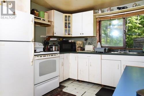 1701 P Line Rd, Hilton Beach, ON - Indoor Photo Showing Kitchen With Double Sink