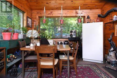 1701 P Line Rd, Hilton Beach, ON - Indoor Photo Showing Dining Room