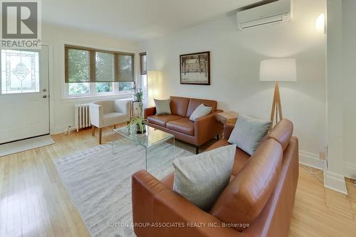 595 Northcliffe Boulevard, Toronto (Oakwood Village), ON - Indoor Photo Showing Living Room