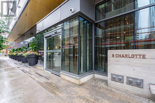 3505 - 8 Charlotte Street, Toronto (Waterfront Communities), ON - Outdoor With Balcony With Exterior