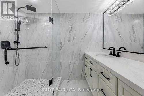 410 - 1131 Steeles Avenue W, Toronto (Westminster-Branson), ON - Indoor Photo Showing Bathroom