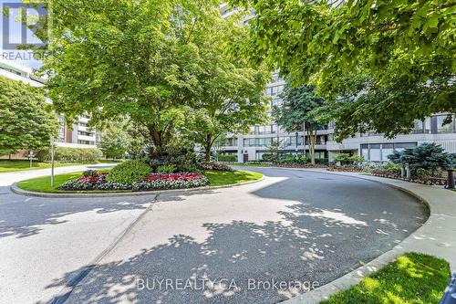 410 - 1131 Steeles Avenue W, Toronto (Westminster-Branson), ON - Outdoor