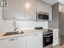 712 - 2301 Danforth Avenue, Toronto (East End-Danforth), ON  - Indoor Photo Showing Kitchen 