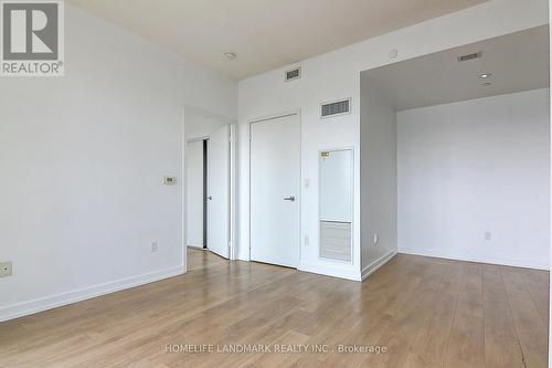 301 - 117 Mcmahon Drive, Toronto (Bayview Village), ON - Indoor Photo Showing Other Room