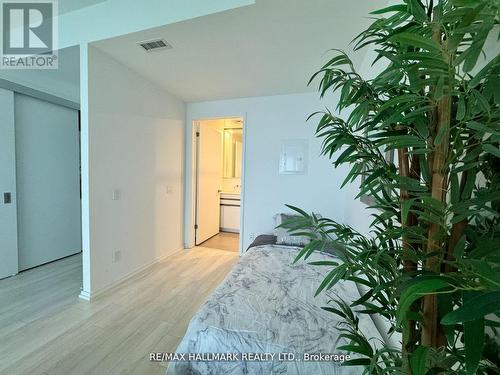 5408 - 197 Yonge Street, Toronto (Church-Yonge Corridor), ON - Indoor Photo Showing Bedroom