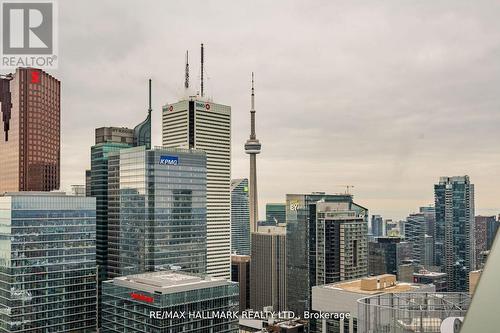 5408 - 197 Yonge Street, Toronto (Church-Yonge Corridor), ON - Outdoor