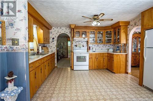 26 Tracy Street, Mcadam, NB - Indoor Photo Showing Kitchen With Double Sink